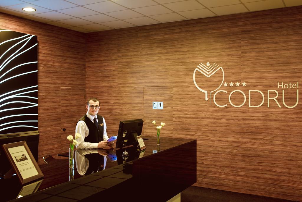 Codru Hotel تشيسيناو المظهر الخارجي الصورة