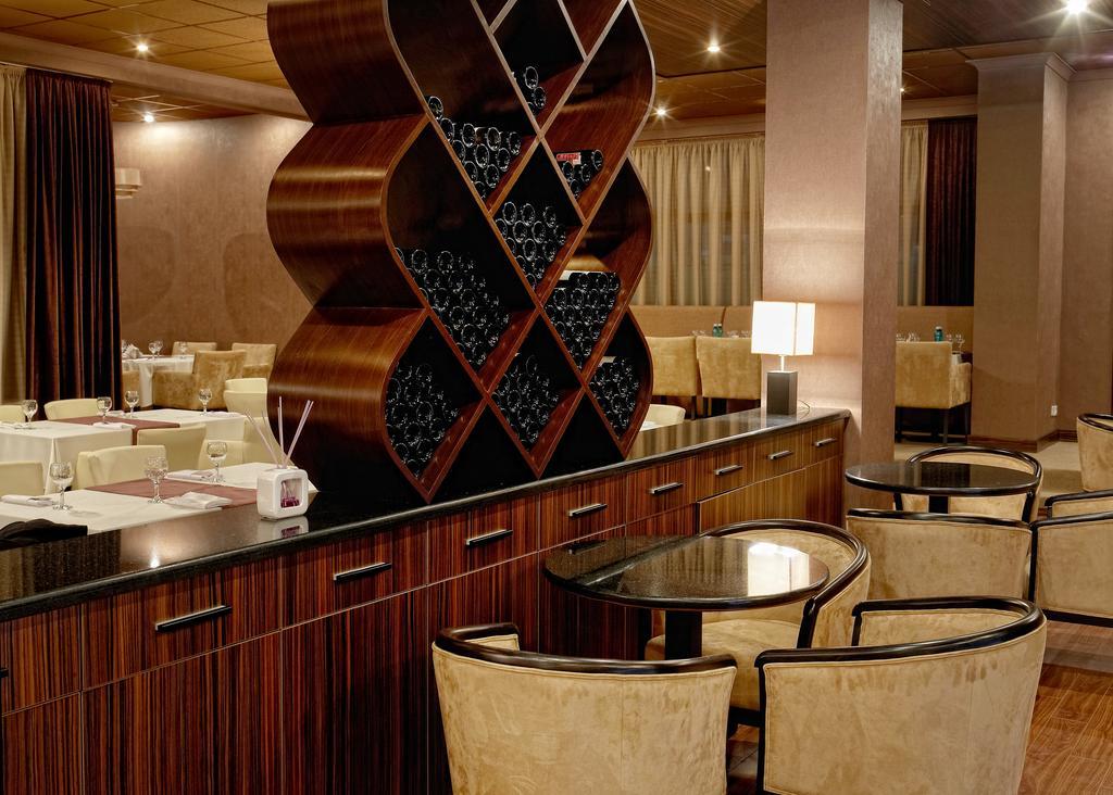 Codru Hotel تشيسيناو المظهر الخارجي الصورة