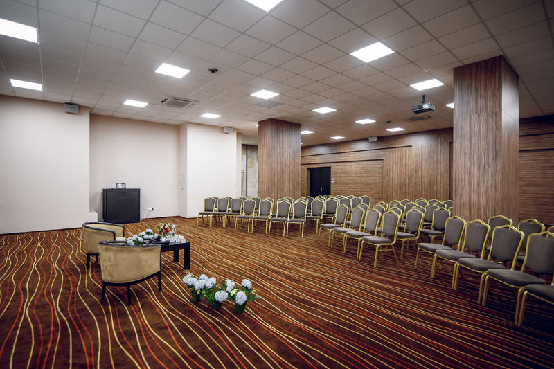Codru Hotel تشيسيناو المظهر الخارجي الصورة