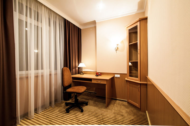 Codru Hotel تشيسيناو المظهر الخارجي الصورة