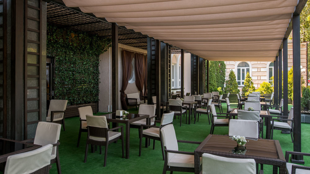 Codru Hotel تشيسيناو المظهر الخارجي الصورة